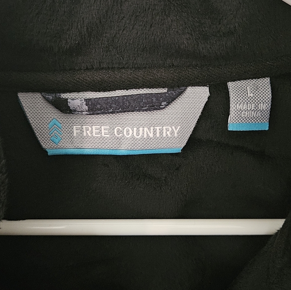 NWT Free Country Women's Large Shale Black / Gray Camo Super Softshell Jacket - Picture 3 of 9